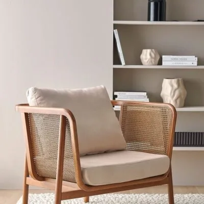 Pole Chair