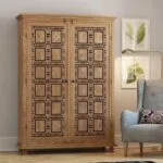 Palazzo closet