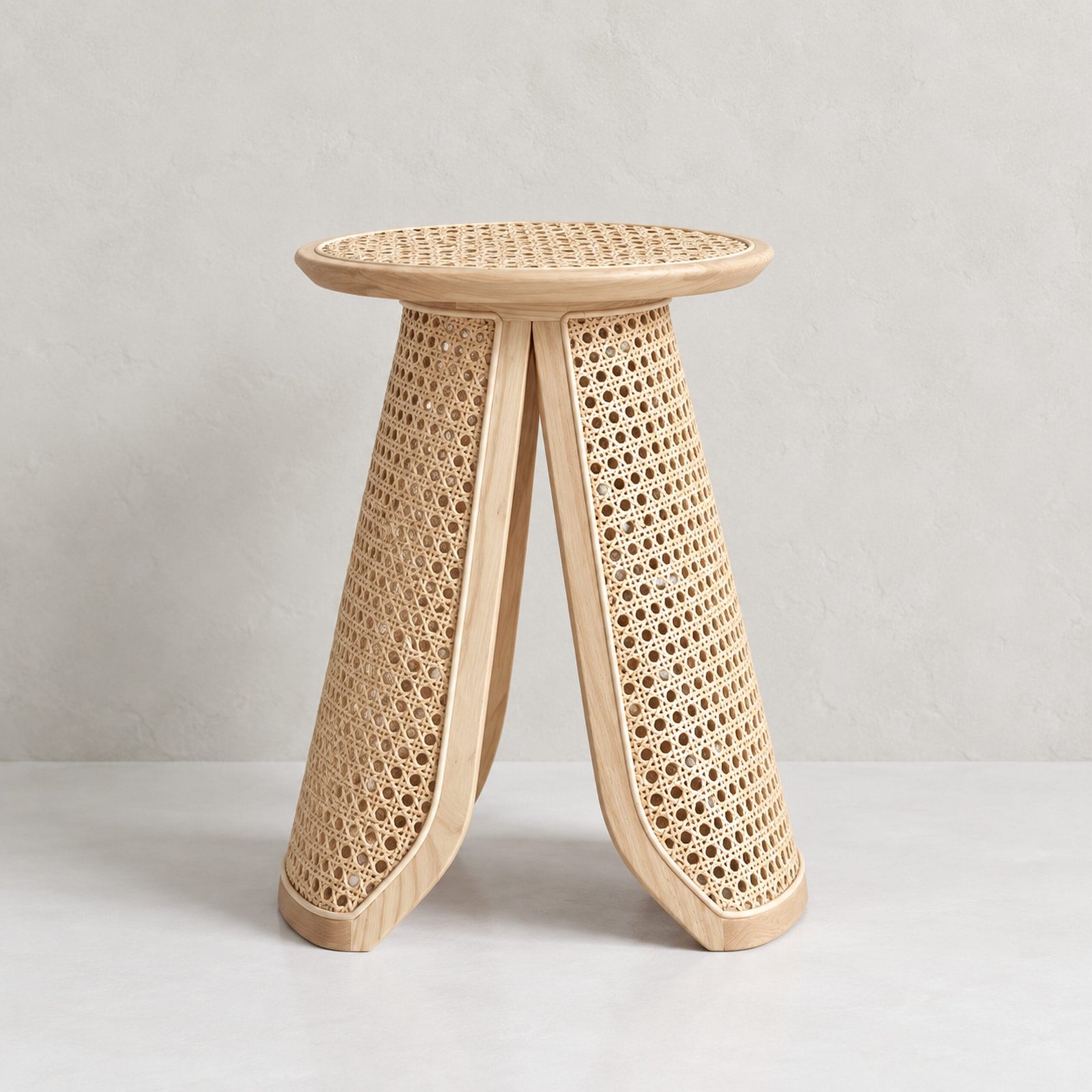 alis 1 Alis Side Table - Image 1